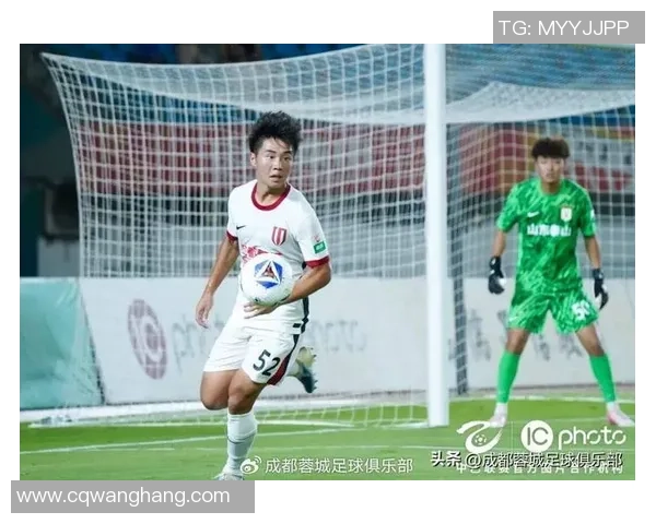 徐州足球集训热潮来袭助力年轻球员成长与技术提升